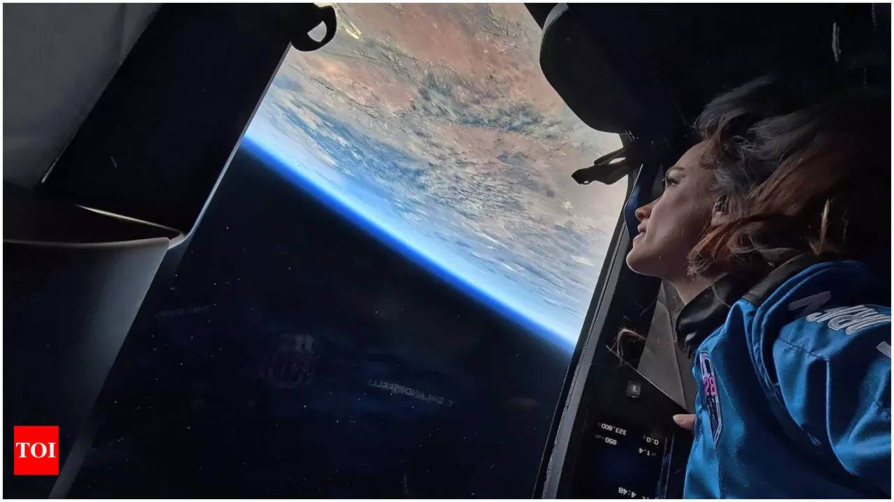 Astronaut Mom Performs First Call Home from Space