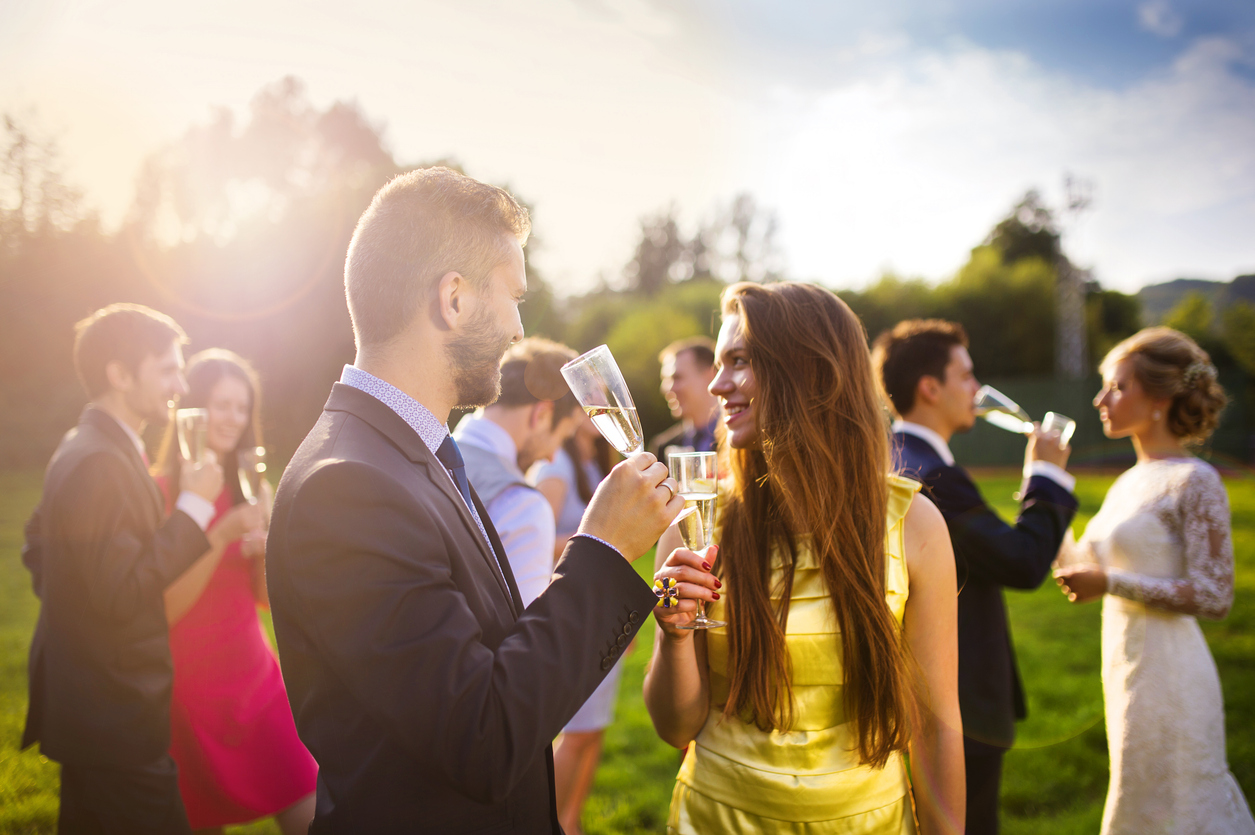 Selecting the Ideal Dress for Wedding Guests: A Guide