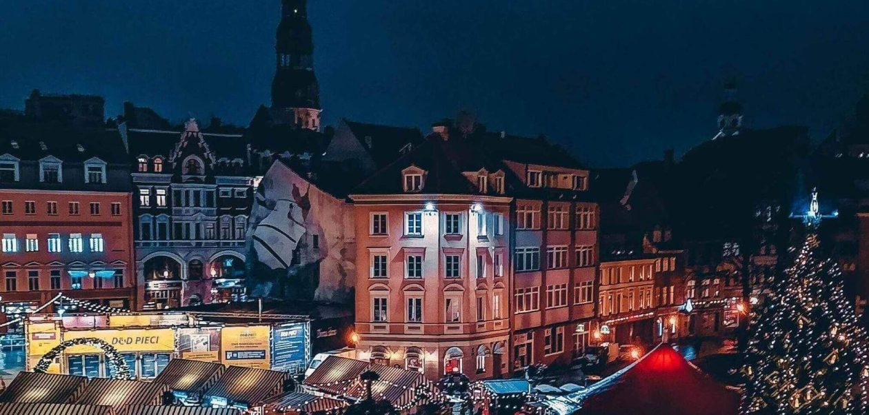 Online Small Business Holiday Showcase: Independent Goods and Presents