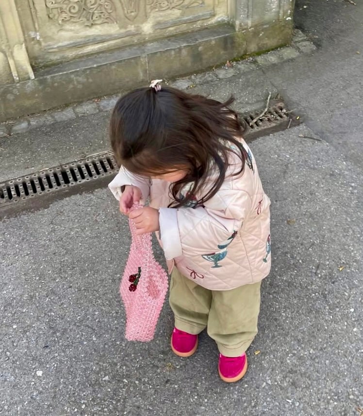 Crucial Things Mothers Consistently Have in Their Purses