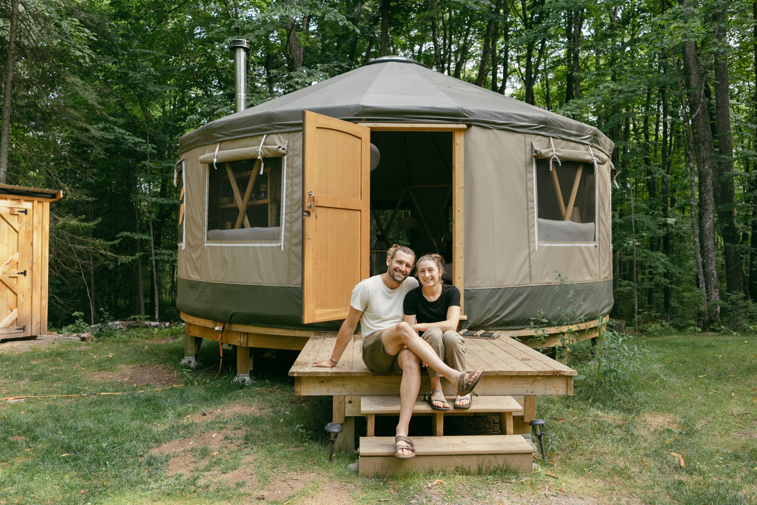 Wisconsin Pair Flourishes in Yurt Life, Celebrating Winter as Their Preferred Season