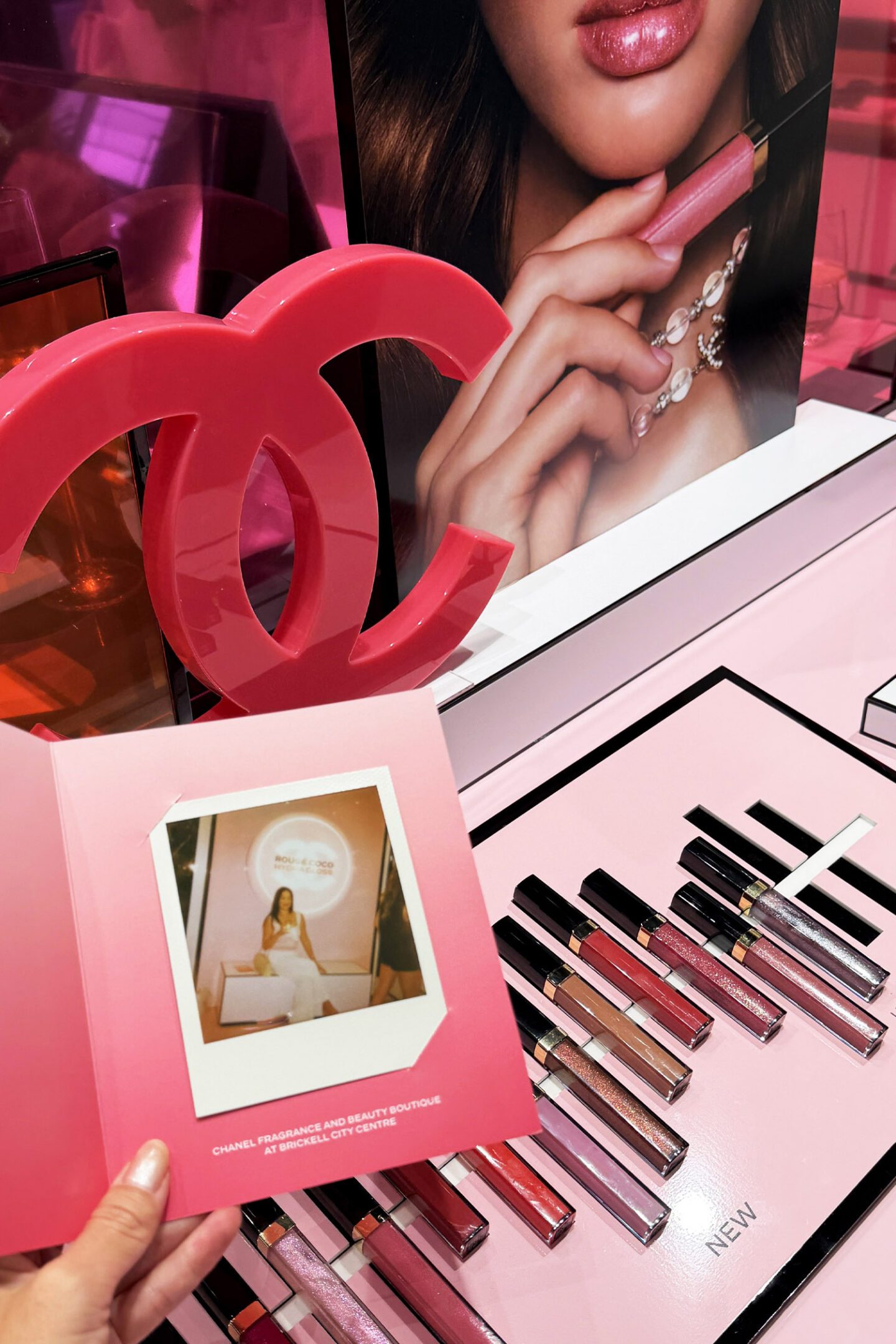Chanel Rouge Coco Hydra Gloss: An Empowering Lip Gloss with Moisture