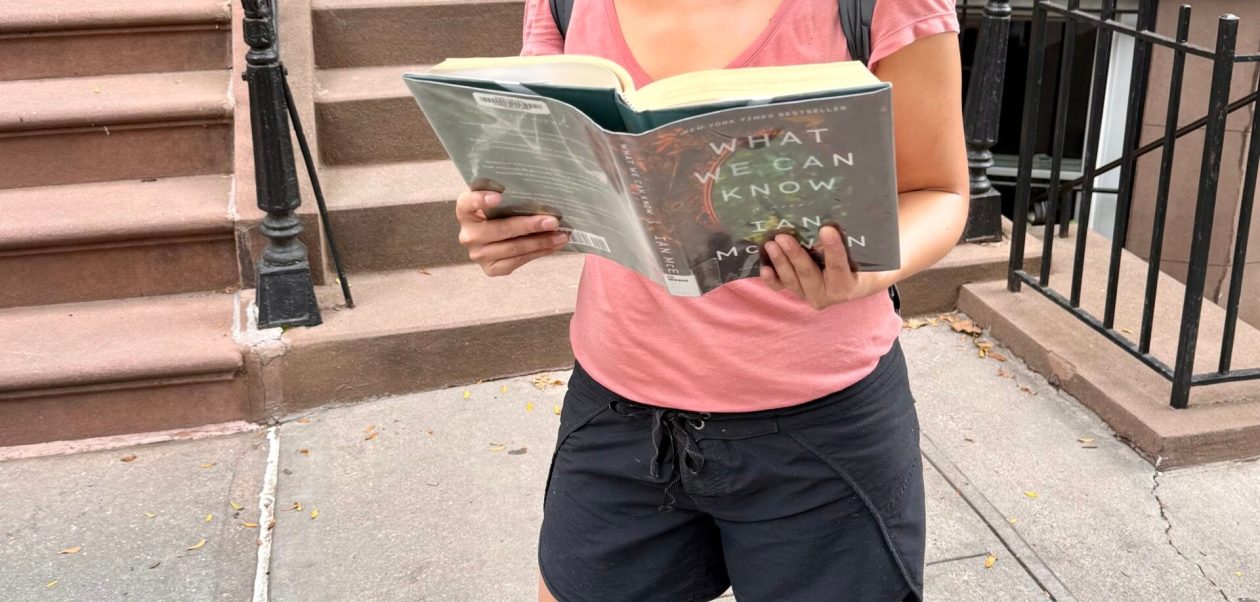 The Execution and Consequences of Reading During Walking
