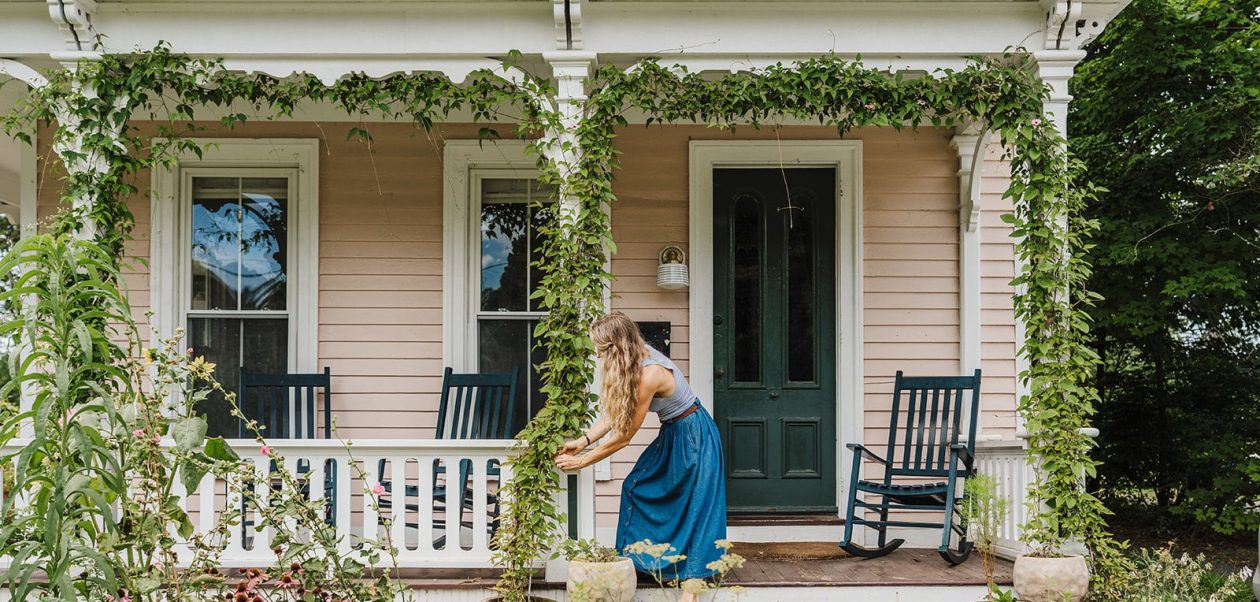 Sharon Beesley's Residence Displays a Collection of Goodwill Finds