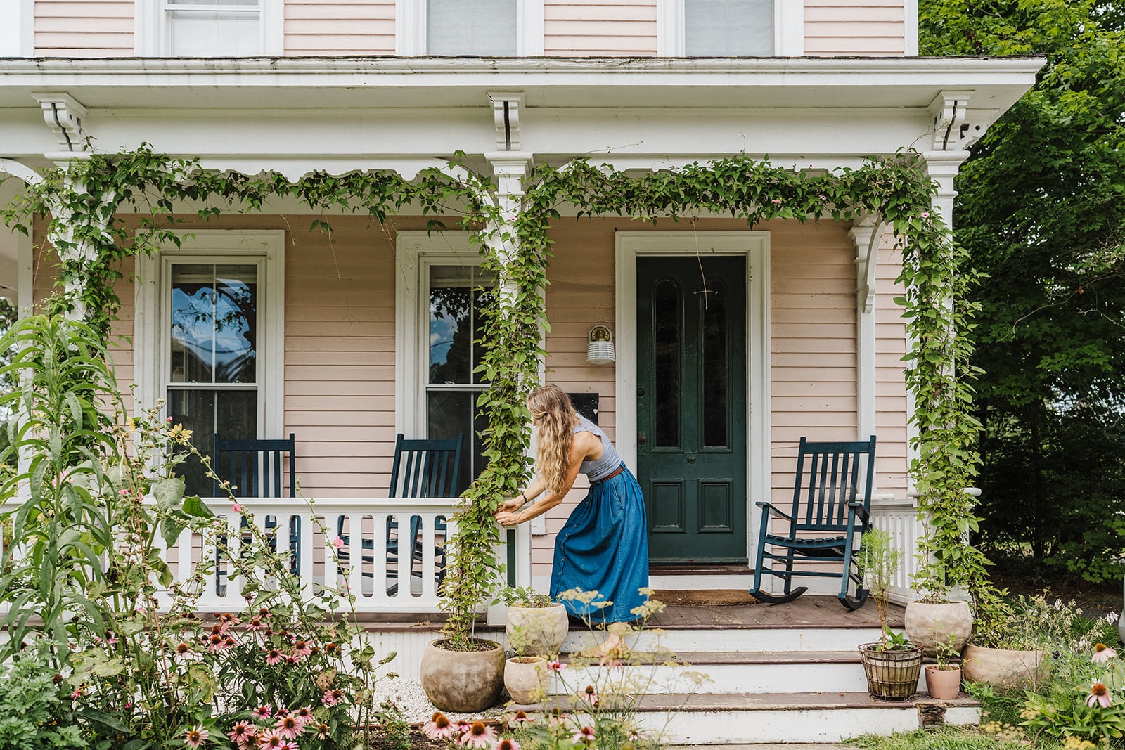 Sharon Beesley's Residence Displays a Collection of Goodwill Finds